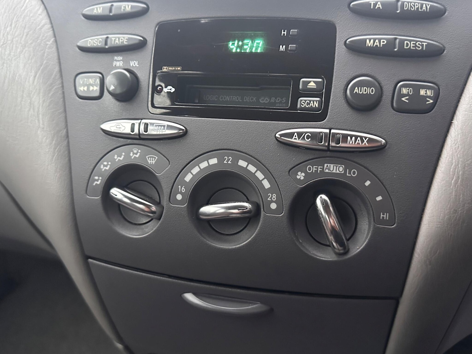 Used Toyota Prius 2002 for sale - 76511770: Photo 16