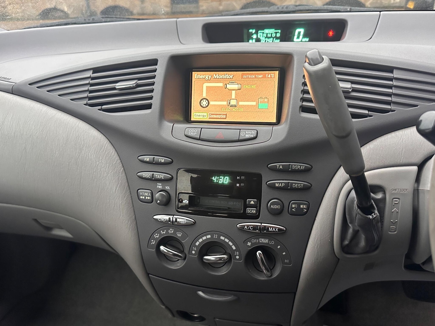 Used Toyota Prius 2002 for sale - 76511770: Photo 18