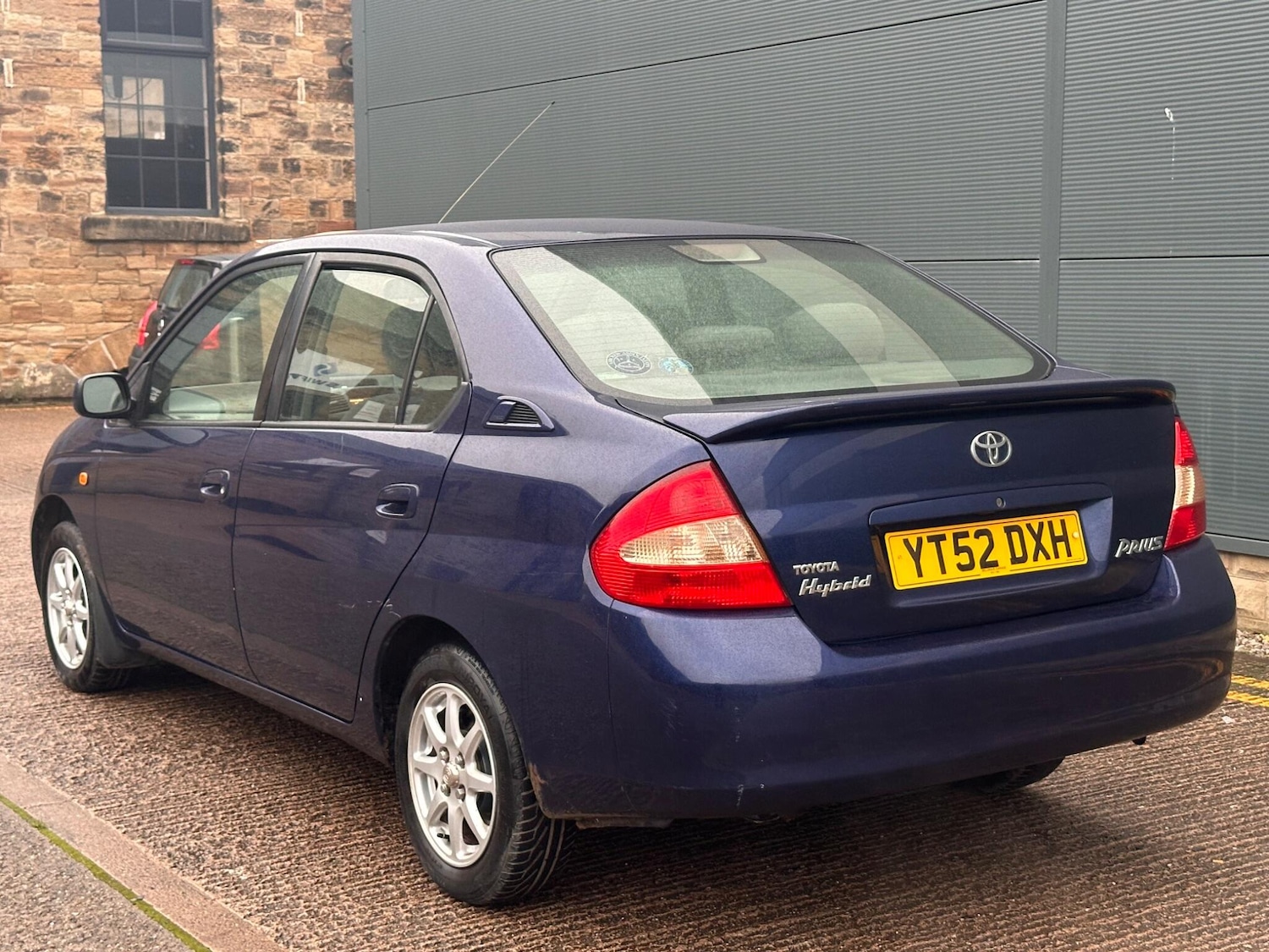 Used Toyota Prius 2002 for sale - 76511770: Photo 2