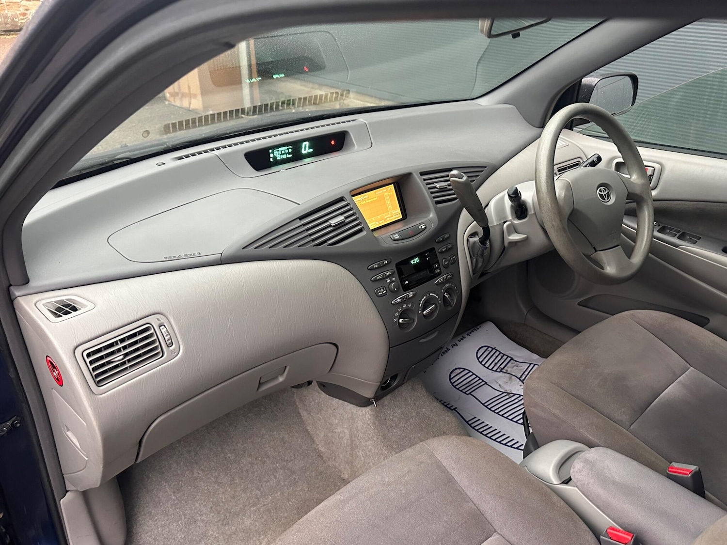 Used Toyota Prius 2002 for sale - 76511770: Photo 8