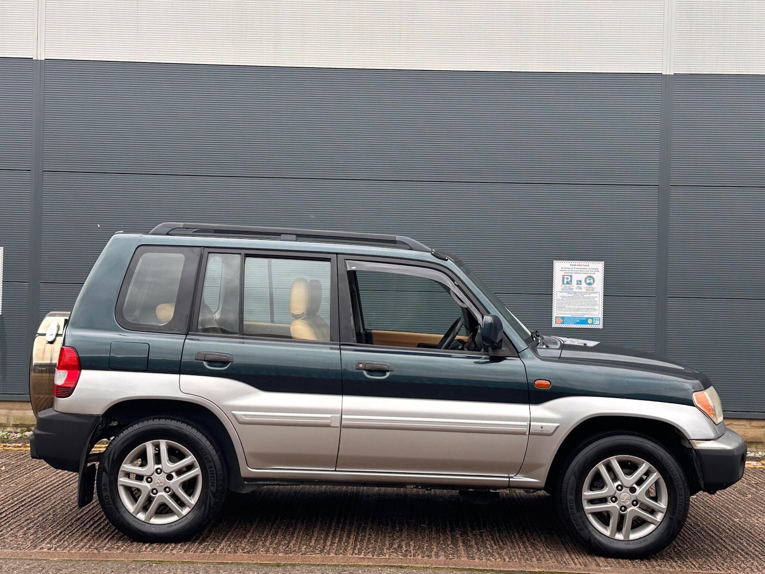 Used Mitsubishi Shogun 2003 for sale - 76975698: Photo 15