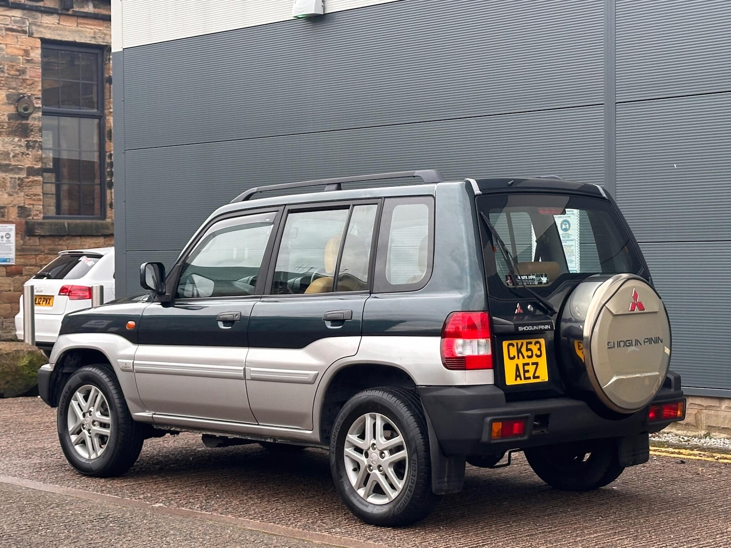 Used Mitsubishi Shogun 2003 for sale - 76975698: Photo 4