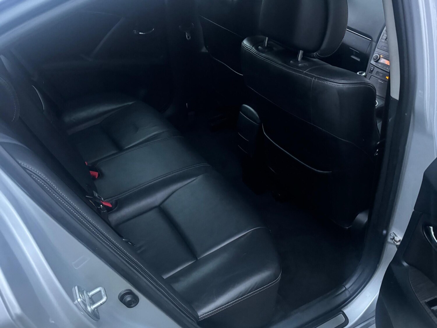 Used Toyota Avensis for sale - 77484052: Photo 26