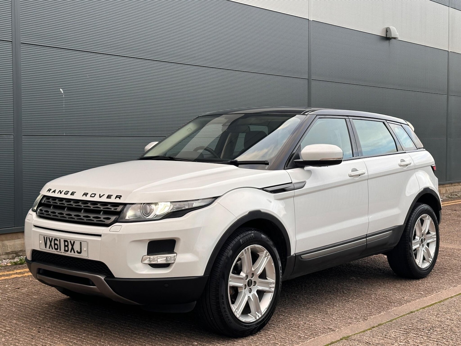 Used Land Rover Range Rover Evoque 2011 for sale - 76484887: Photo 10