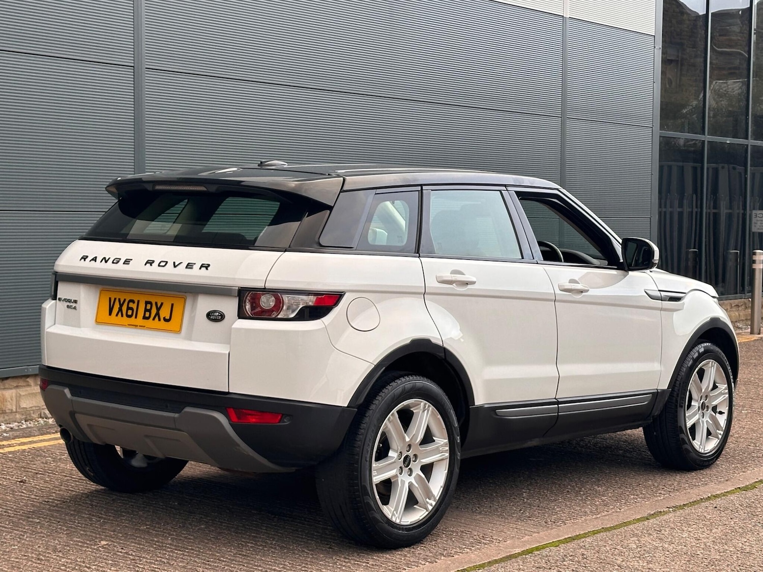 Used Land Rover Range Rover Evoque 2011 for sale - 76484887: Photo 16