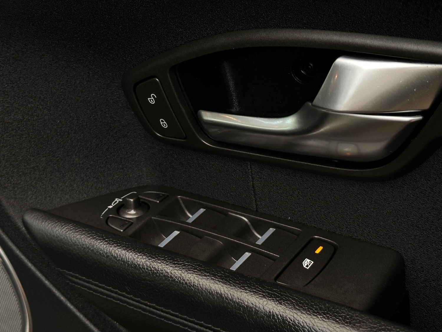 Used Land Rover Range Rover Evoque 2011 for sale - 76484887: Photo 32