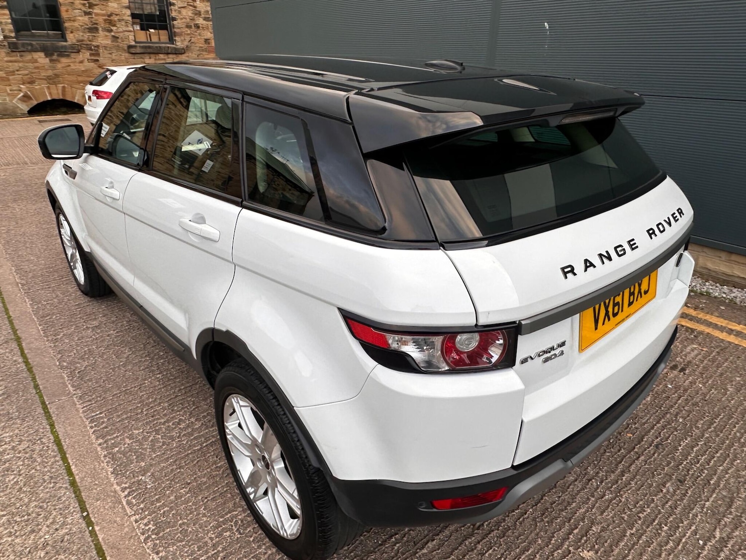 Used Land Rover Range Rover Evoque 2011 for sale - 76484887: Photo 5
