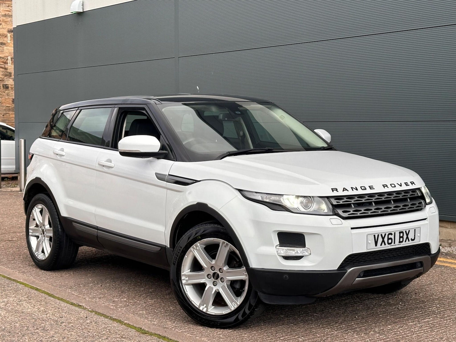 Used Land Rover Range Rover Evoque 2011 for sale - 76484887: Photo 6