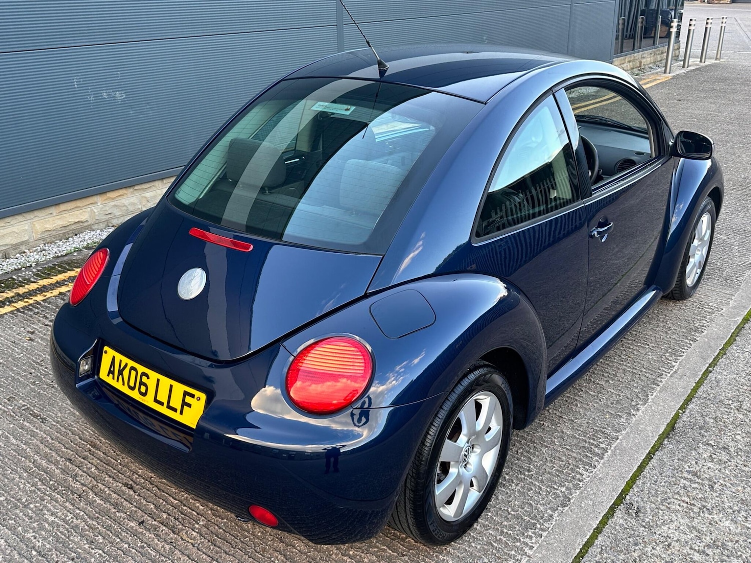 Used Volkswagen Beetle 2006 for sale - 76484734: Photo 15