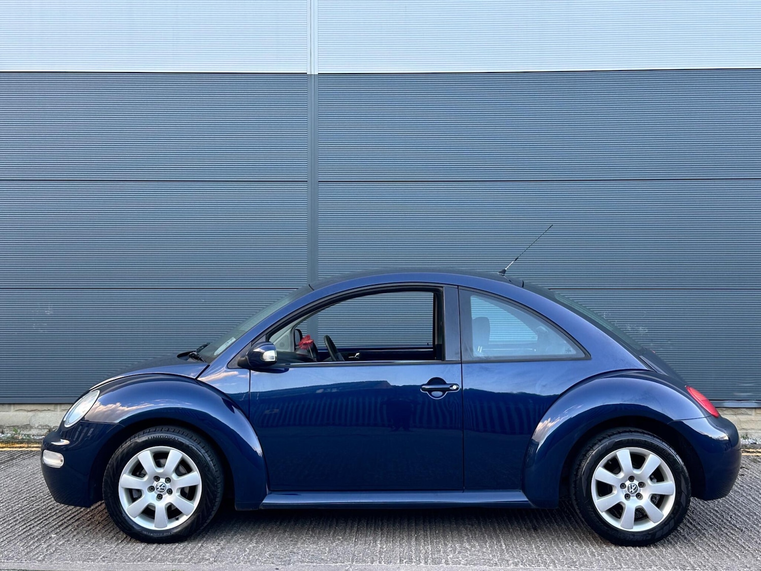 Used Volkswagen Beetle 2006 for sale - 76484734: Photo 22