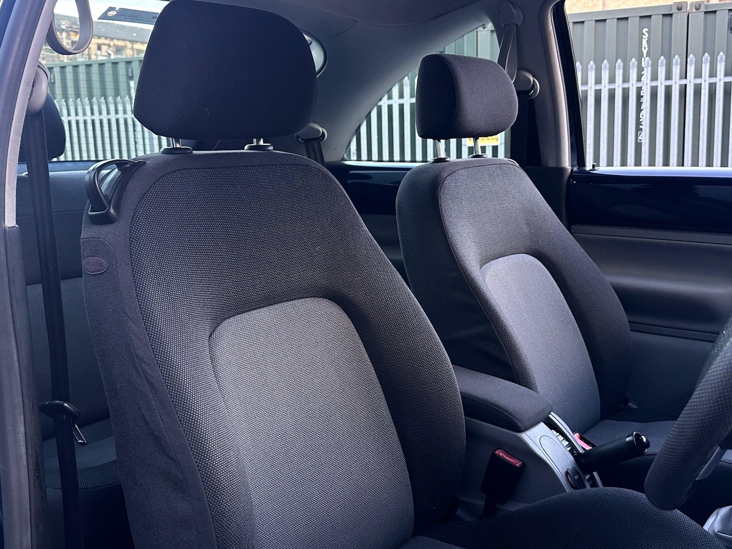 Used Volkswagen Beetle 2006 for sale - 76484734: Photo 32