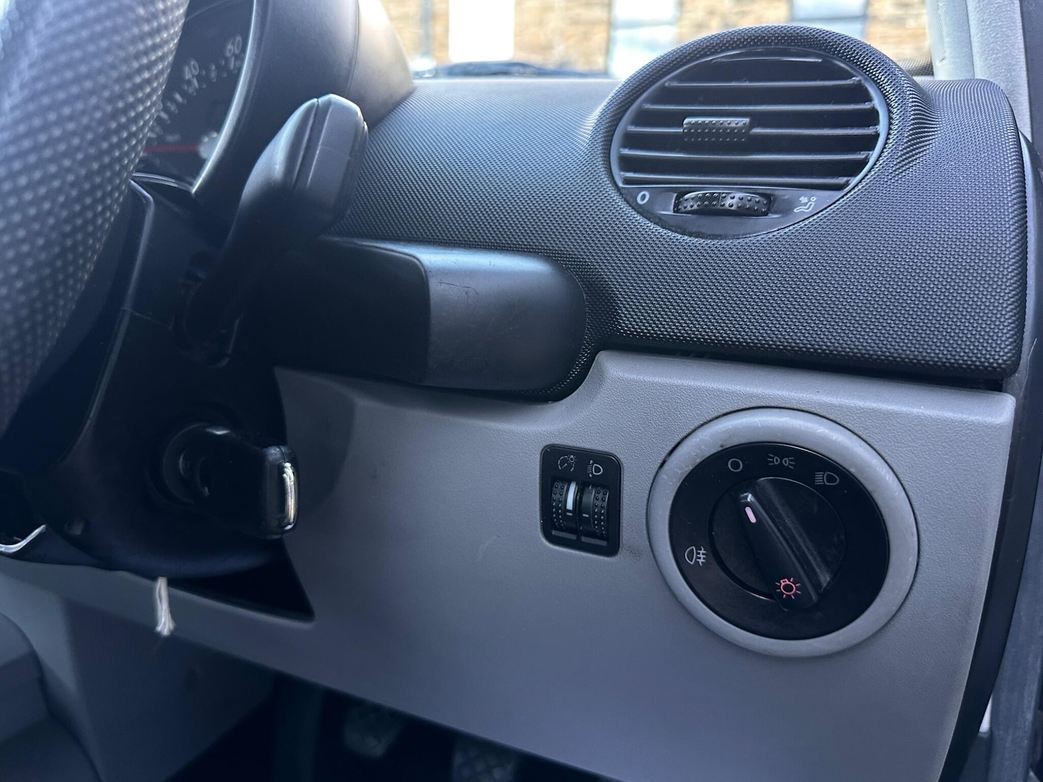 Used Volkswagen Beetle 2006 for sale - 76484734: Photo 40