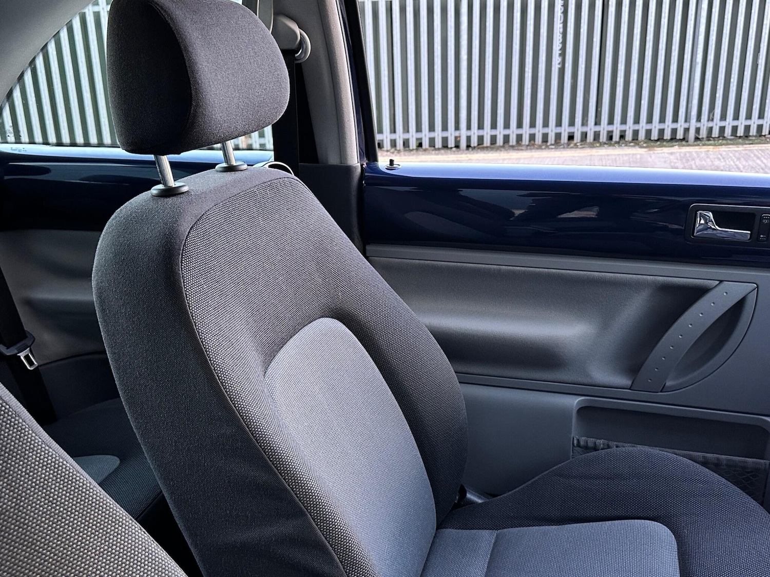 Used Volkswagen Beetle 2006 for sale - 76484734: Photo 44