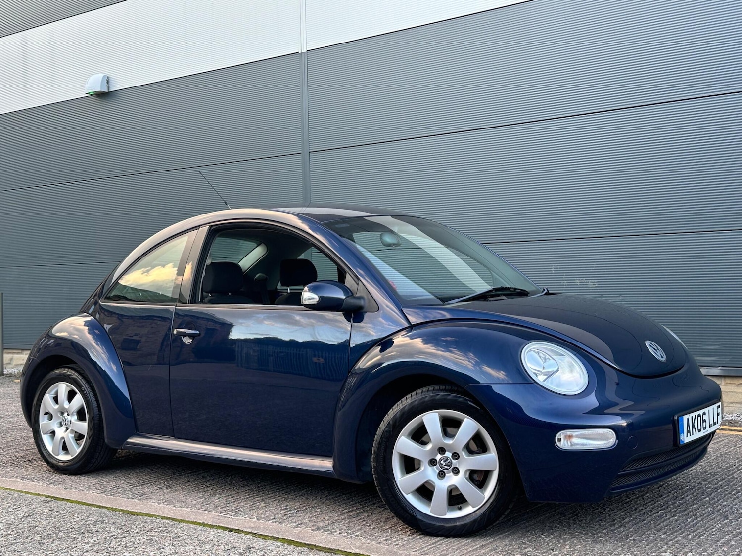 Used Volkswagen Beetle 2006 for sale - 76484734: Photo 7