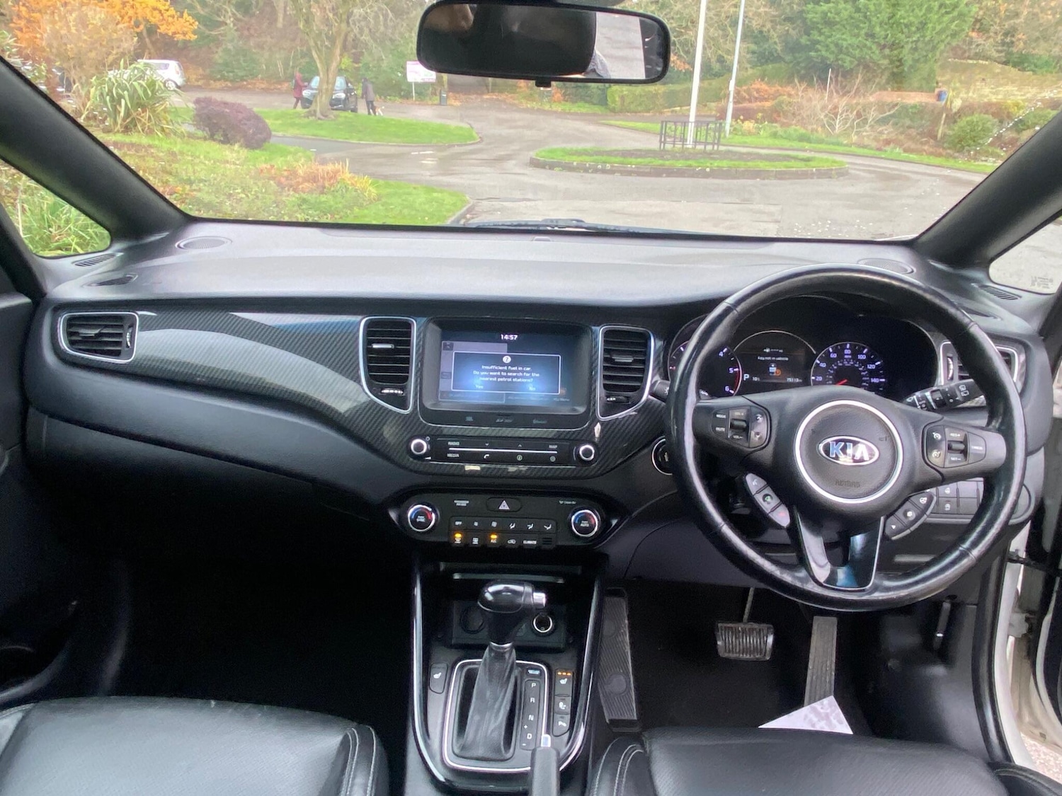 Used Kia Carens 2017 for sale - 76850285: Photo 12