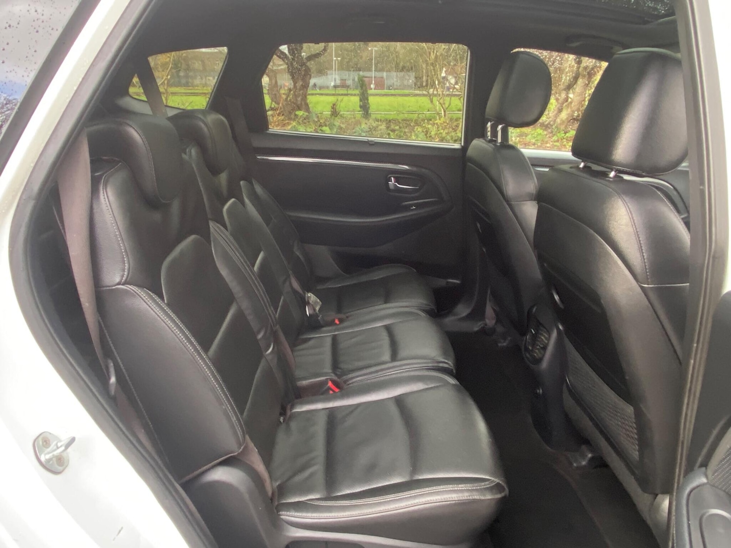 Used Kia Carens 2017 for sale - 76850285: Photo 15