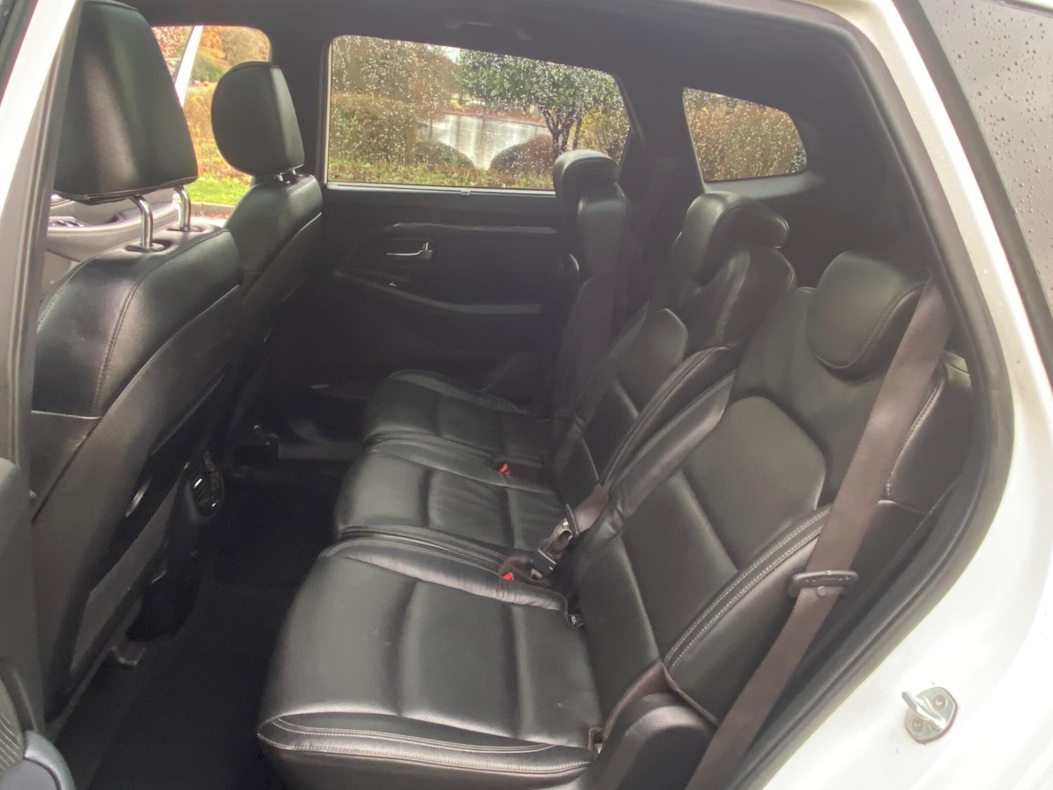 Used Kia Carens 2017 for sale - 76850285: Photo 16