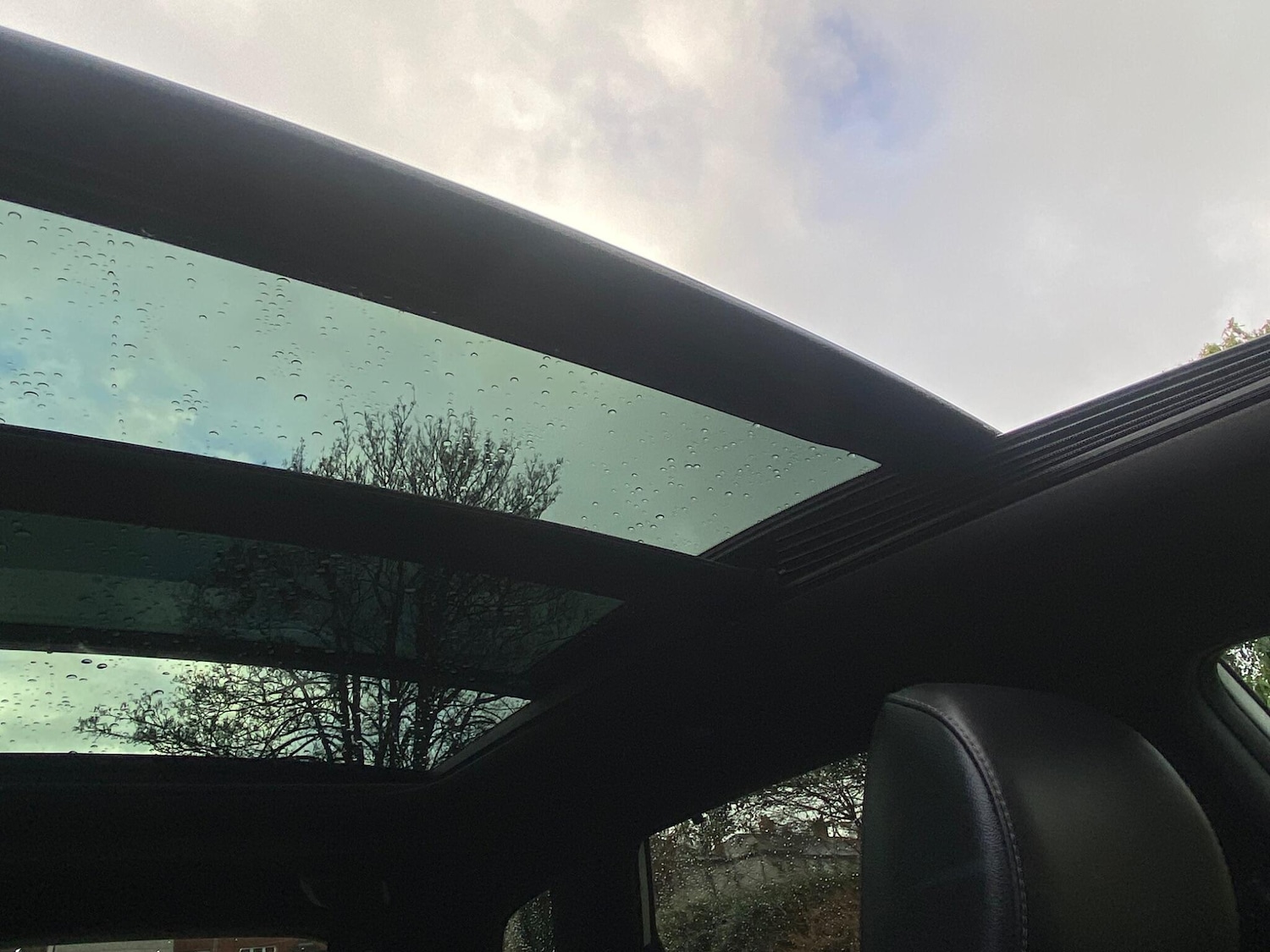 Used Kia Carens 2017 for sale - 76850285: Photo 26