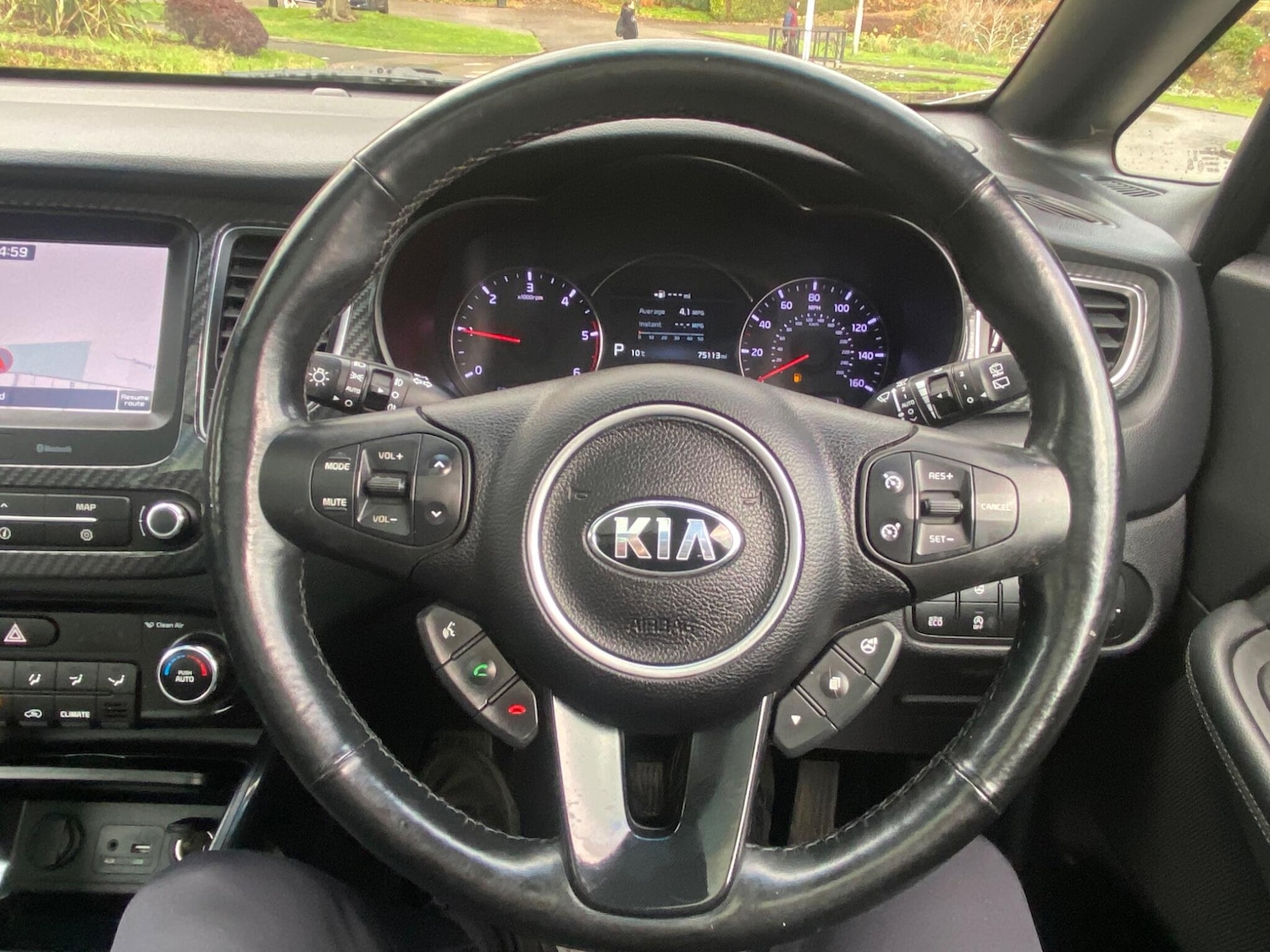 Used Kia Carens 2017 for sale - 76850285: Photo 27