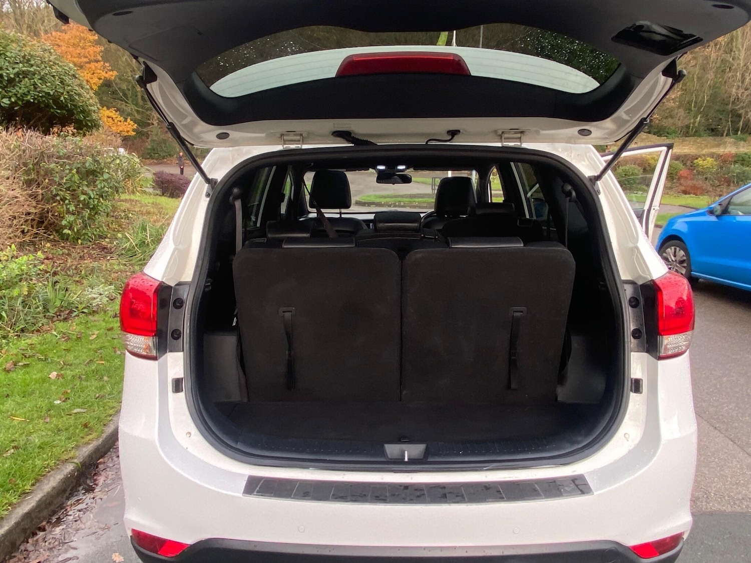 Used Kia Carens 2017 for sale - 76850285: Photo 9