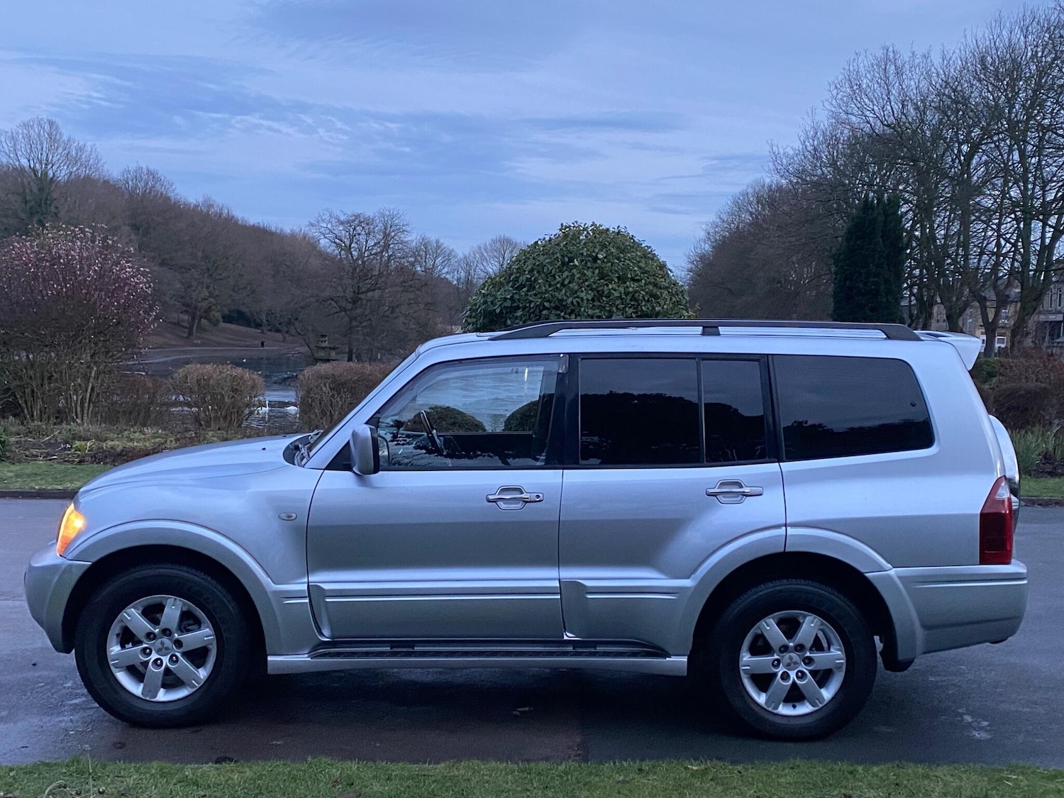 Used Mitsubishi Shogun 2004 for sale - 77524416: Photo 6