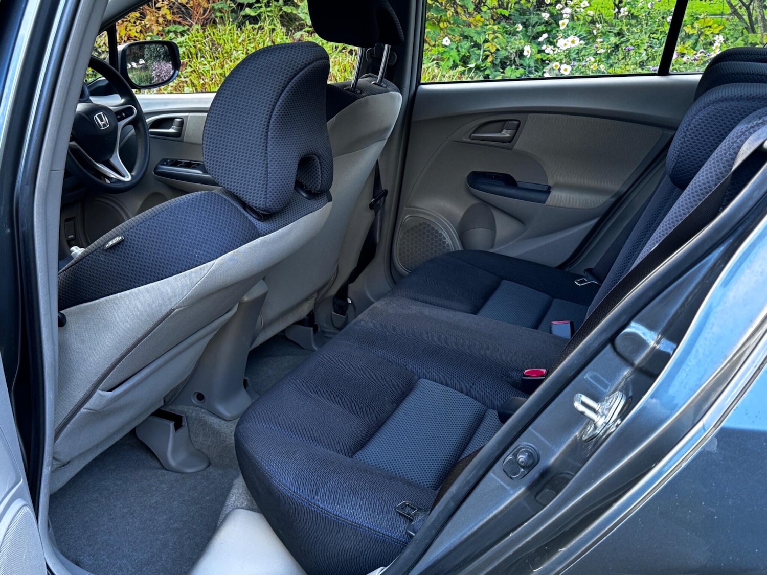 Used Honda Insight 2010 for sale - 76512645: Photo 19