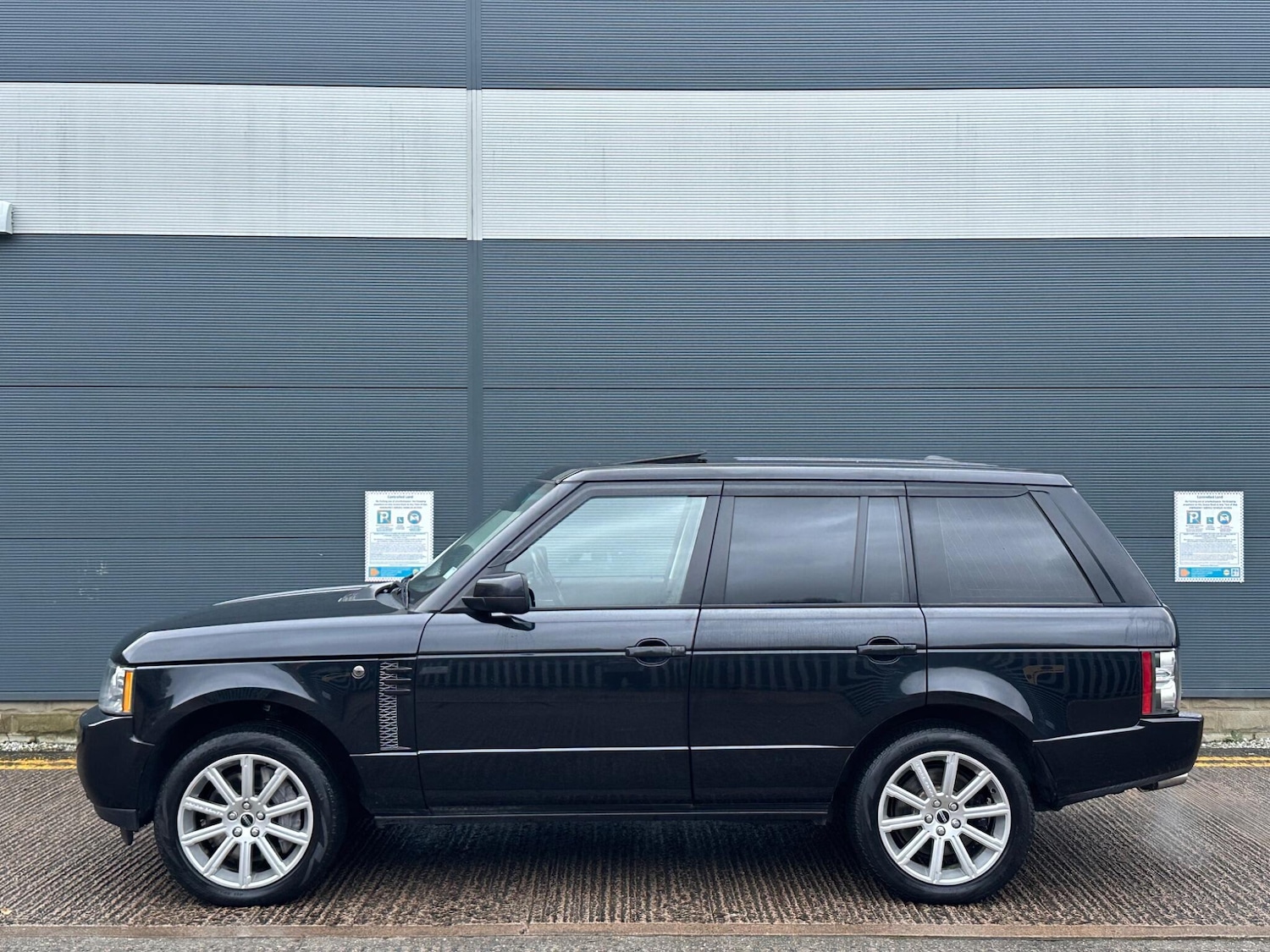 Used Land Rover Range Rover 2011 for sale - 77376204: Photo 10