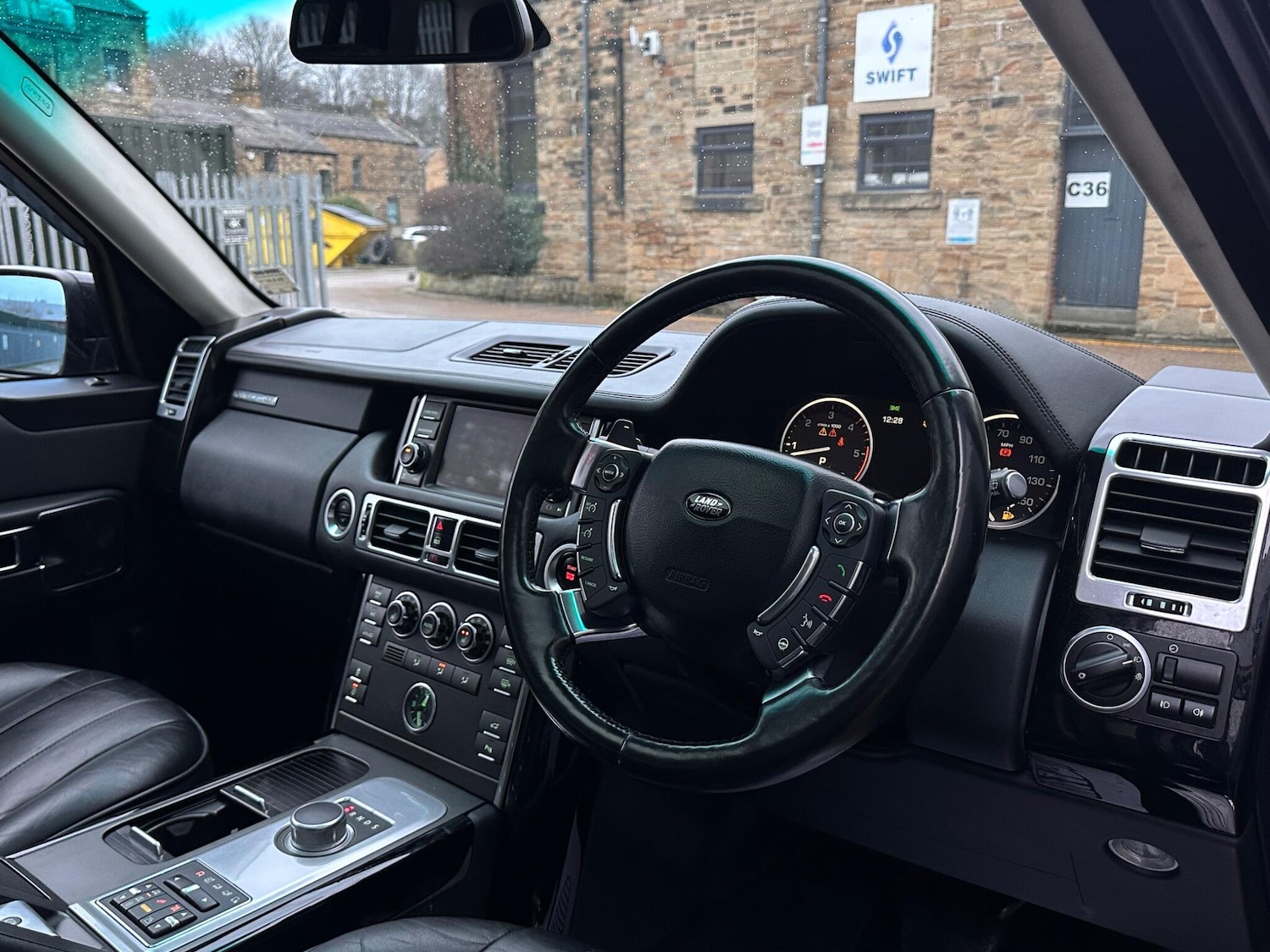 Used Land Rover Range Rover 2011 for sale - 77376204: Photo 16