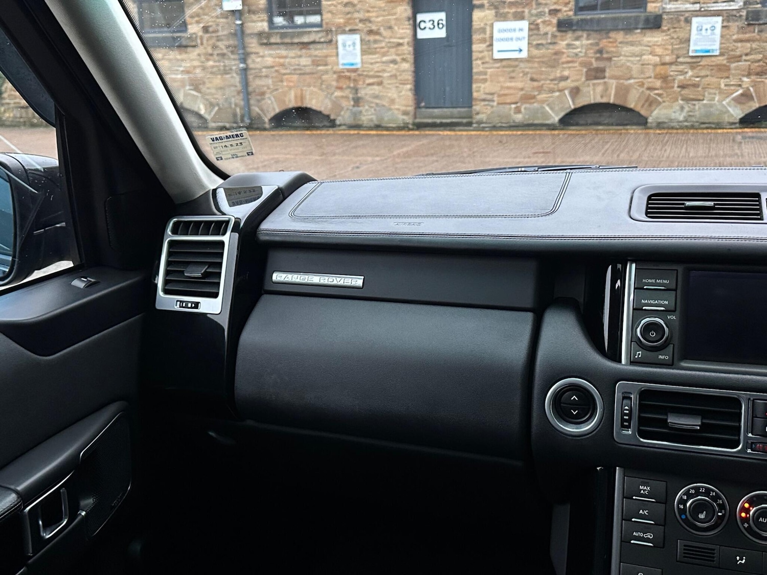 Used Land Rover Range Rover 2011 for sale - 77376204: Photo 18