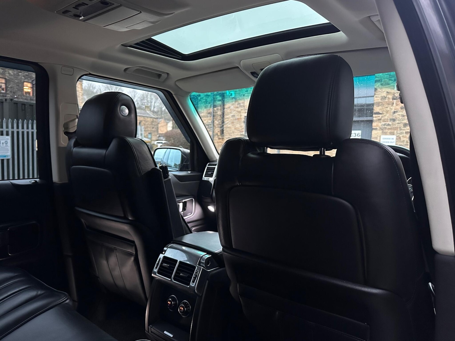 Used Land Rover Range Rover 2011 for sale - 77376204: Photo 25