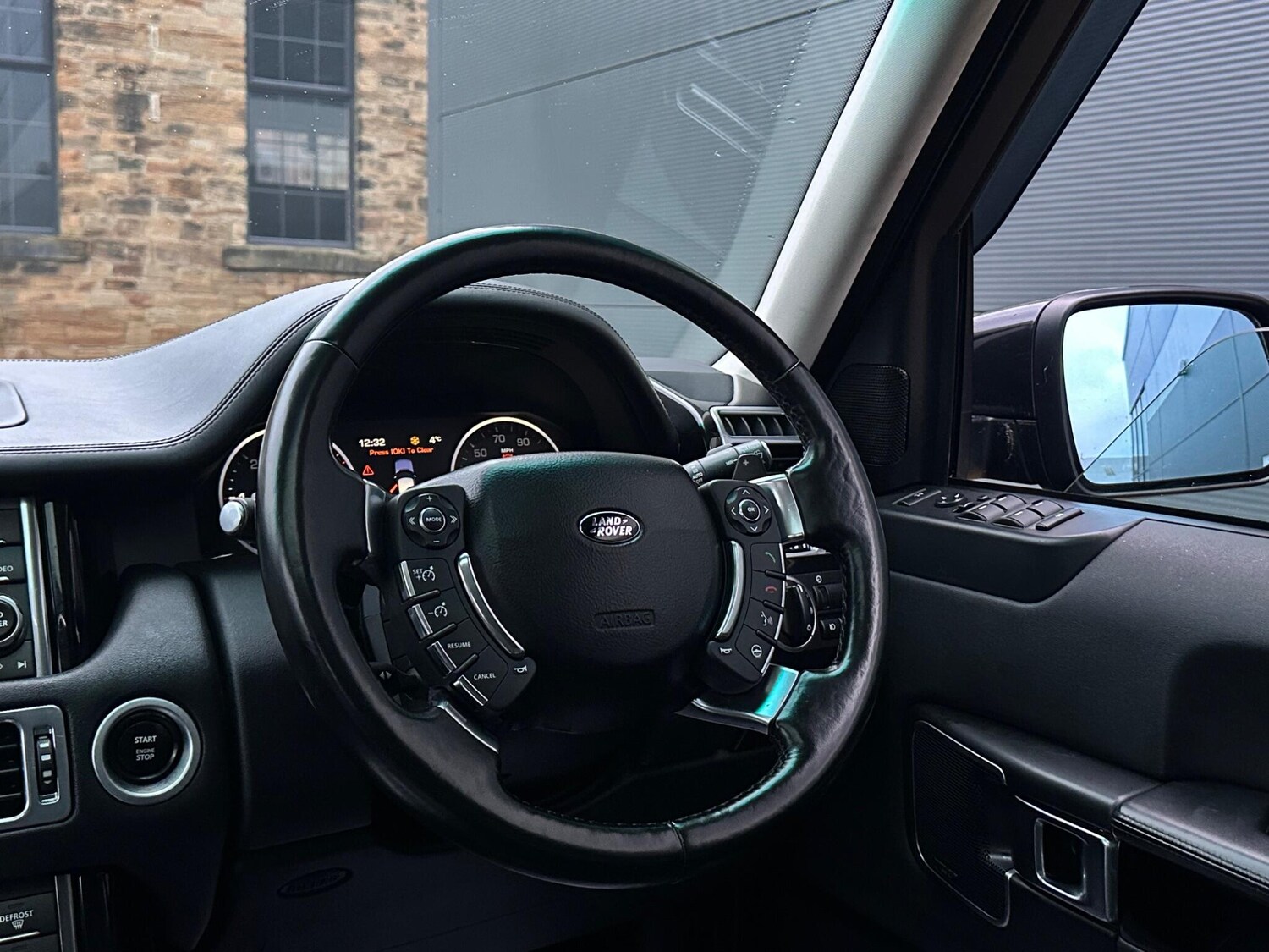 Used Land Rover Range Rover 2011 for sale - 77376204: Photo 44