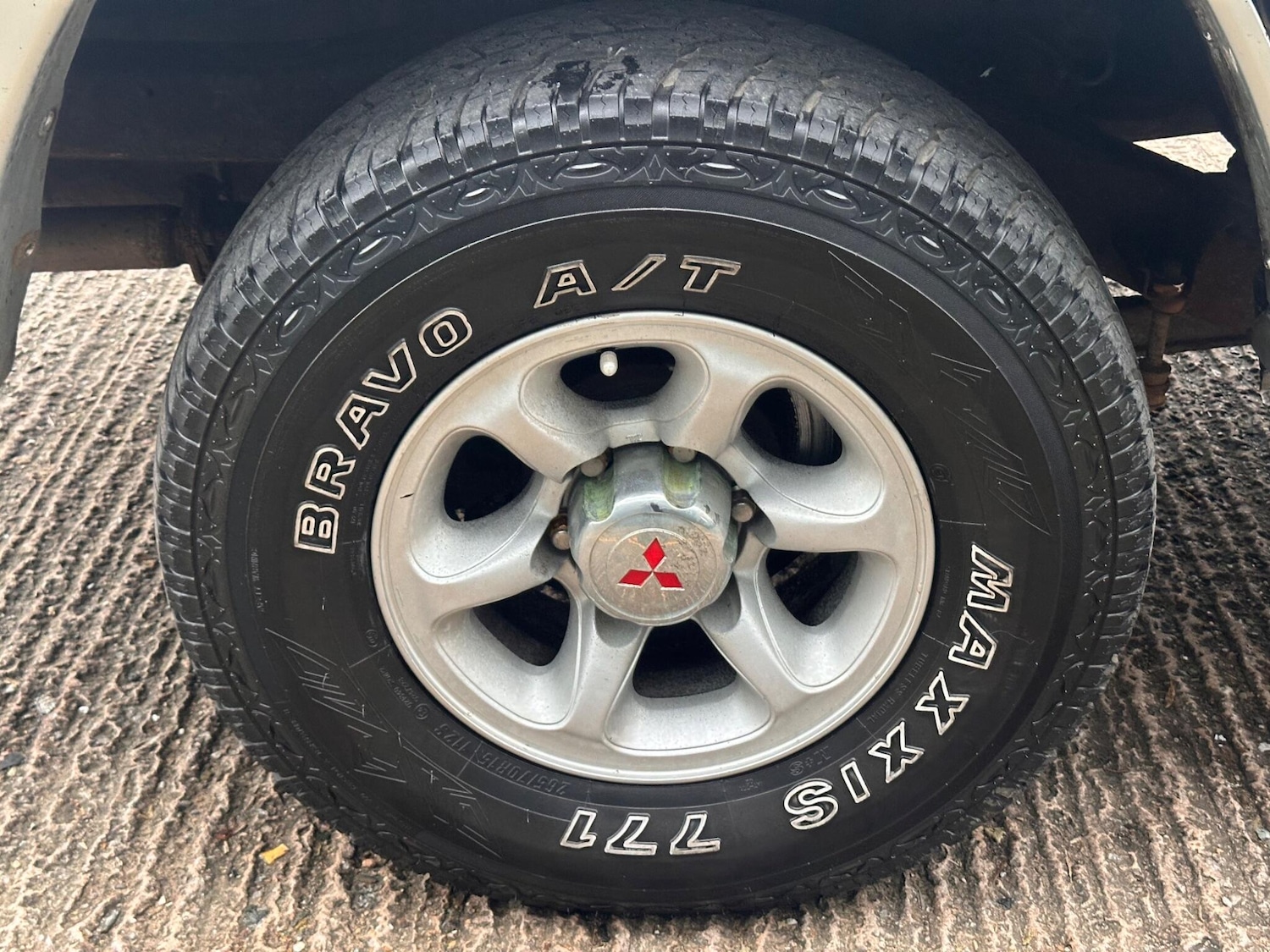 Used Mitsubishi Pajero 2003 for sale - 77049829: Photo 25