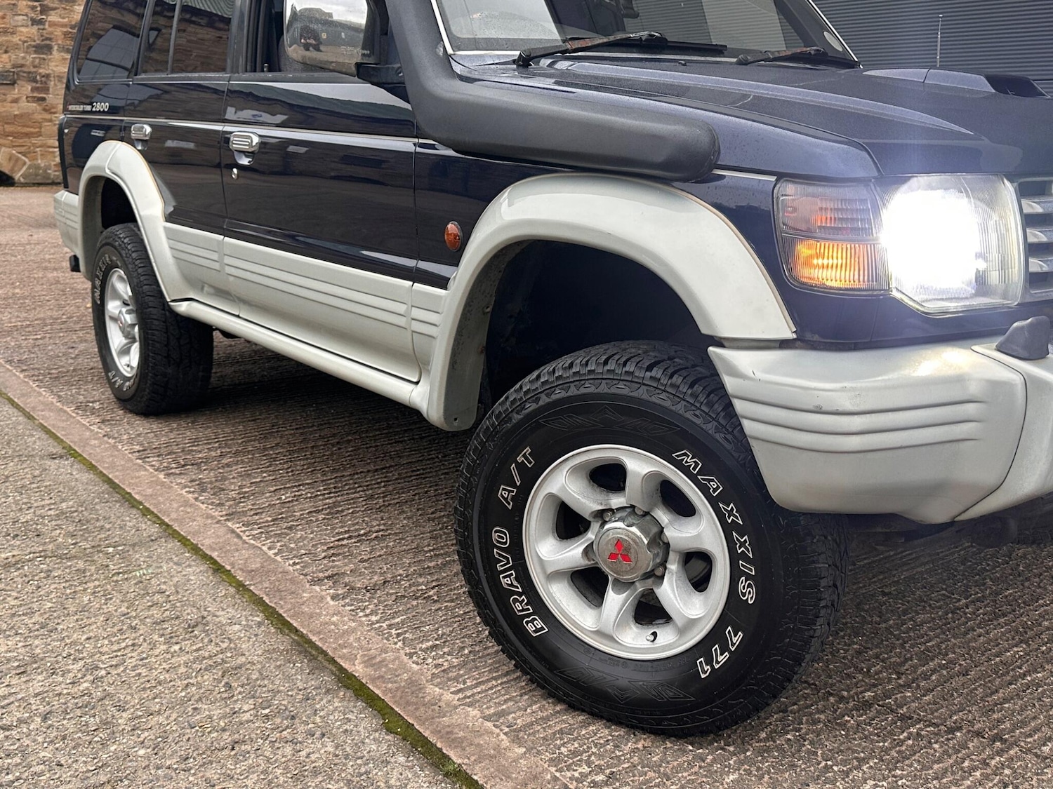 Used Mitsubishi Pajero 2003 for sale - 77049829: Photo 48