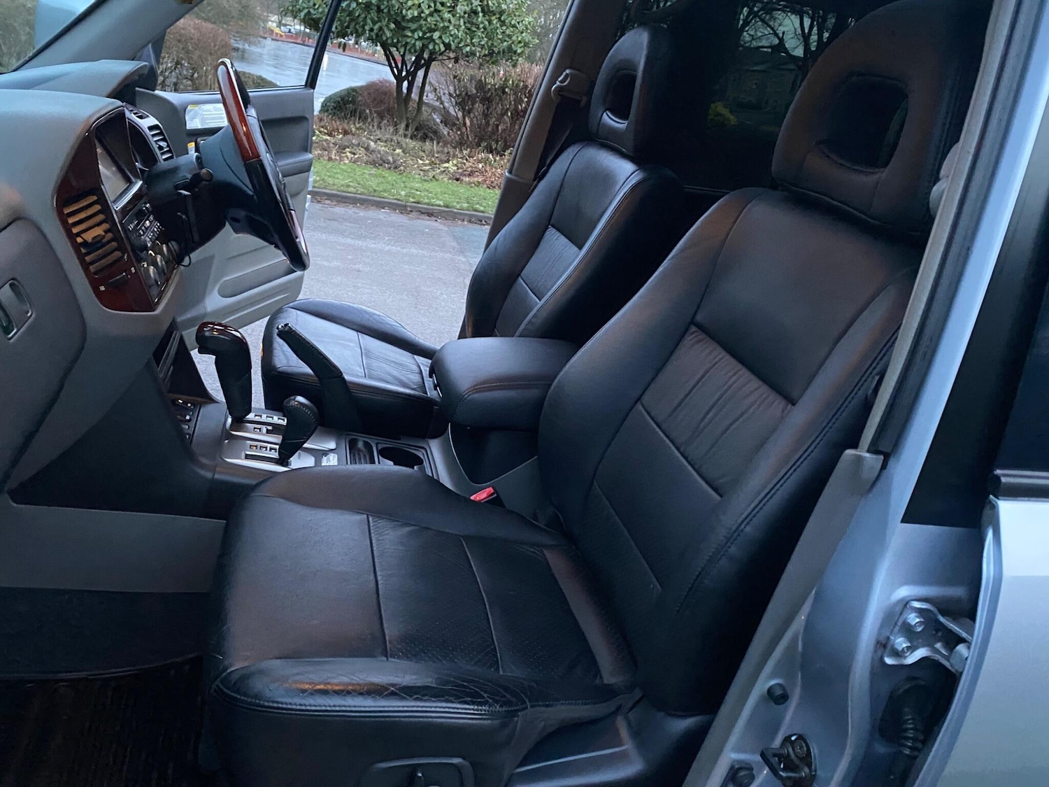 Used Mitsubishi Shogun 2004 for sale - 77202751: Photo 14