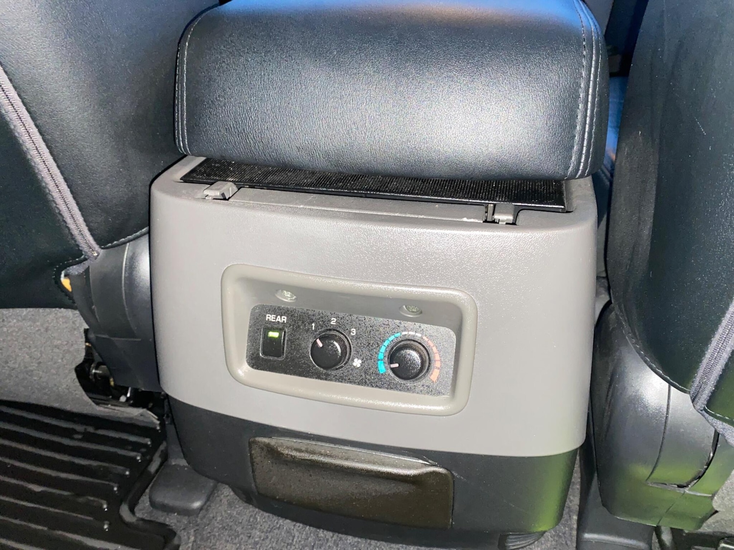 Used Mitsubishi Shogun 2004 for sale - 77202751: Photo 24