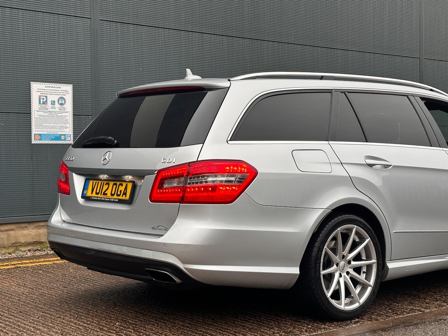 Used Mercedes-Benz E Class 2012 for sale - 77215974: Photo 18