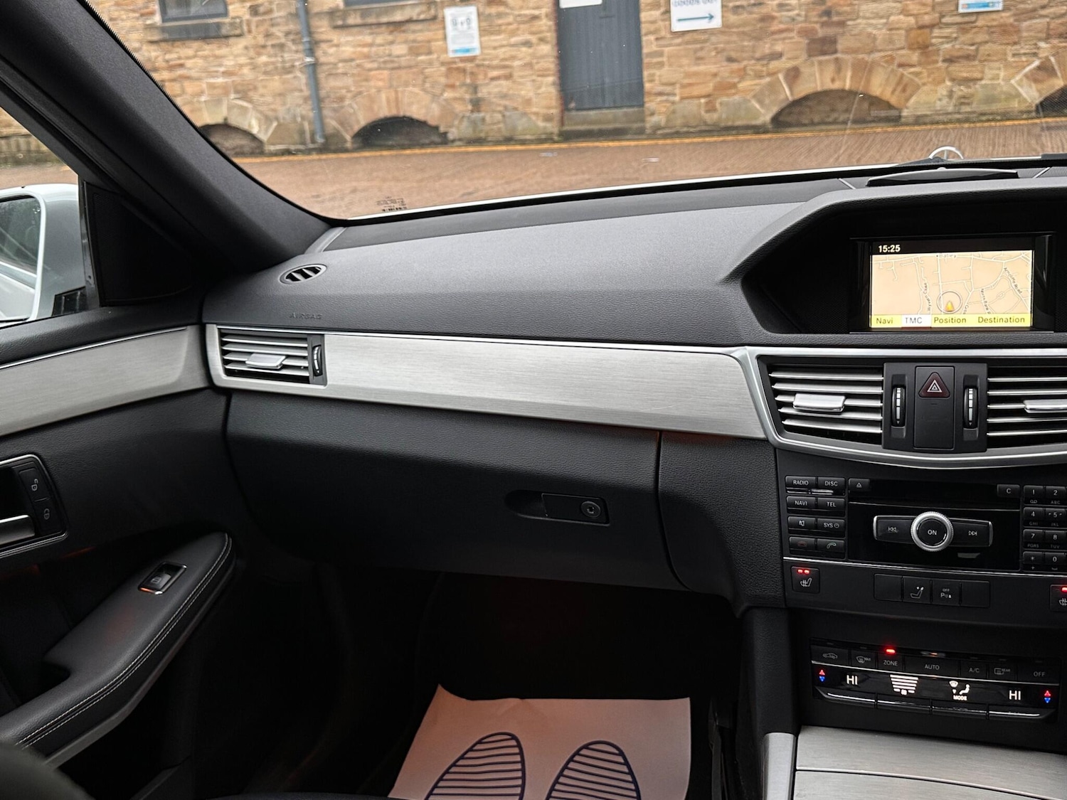 Used Mercedes-Benz E Class 2012 for sale - 77215974: Photo 23