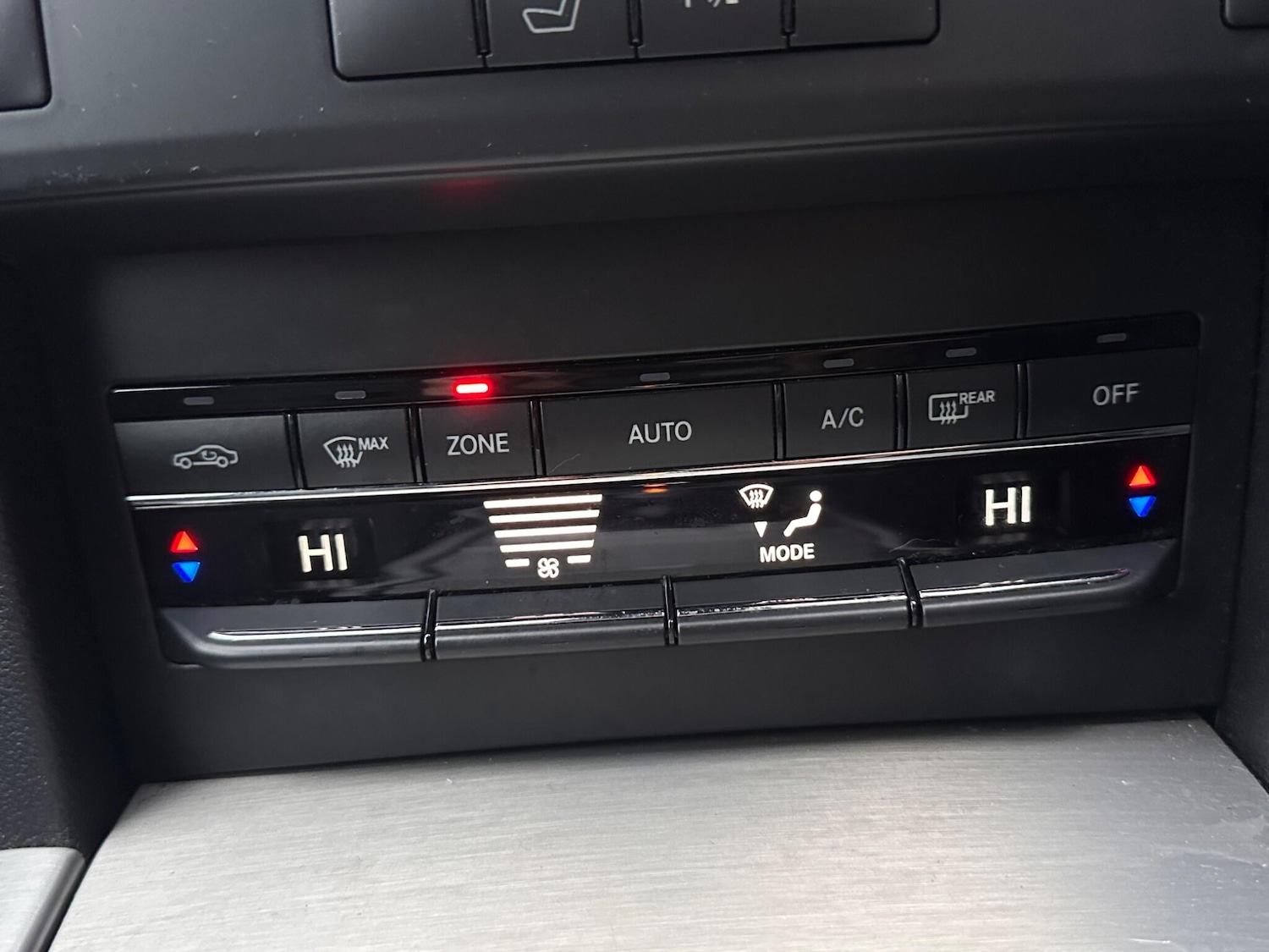 Used Mercedes-Benz E Class 2012 for sale - 77215974: Photo 33