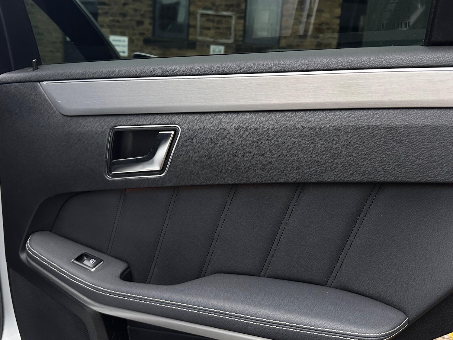 Used Mercedes-Benz E Class 2012 for sale - 77215974: Photo 36