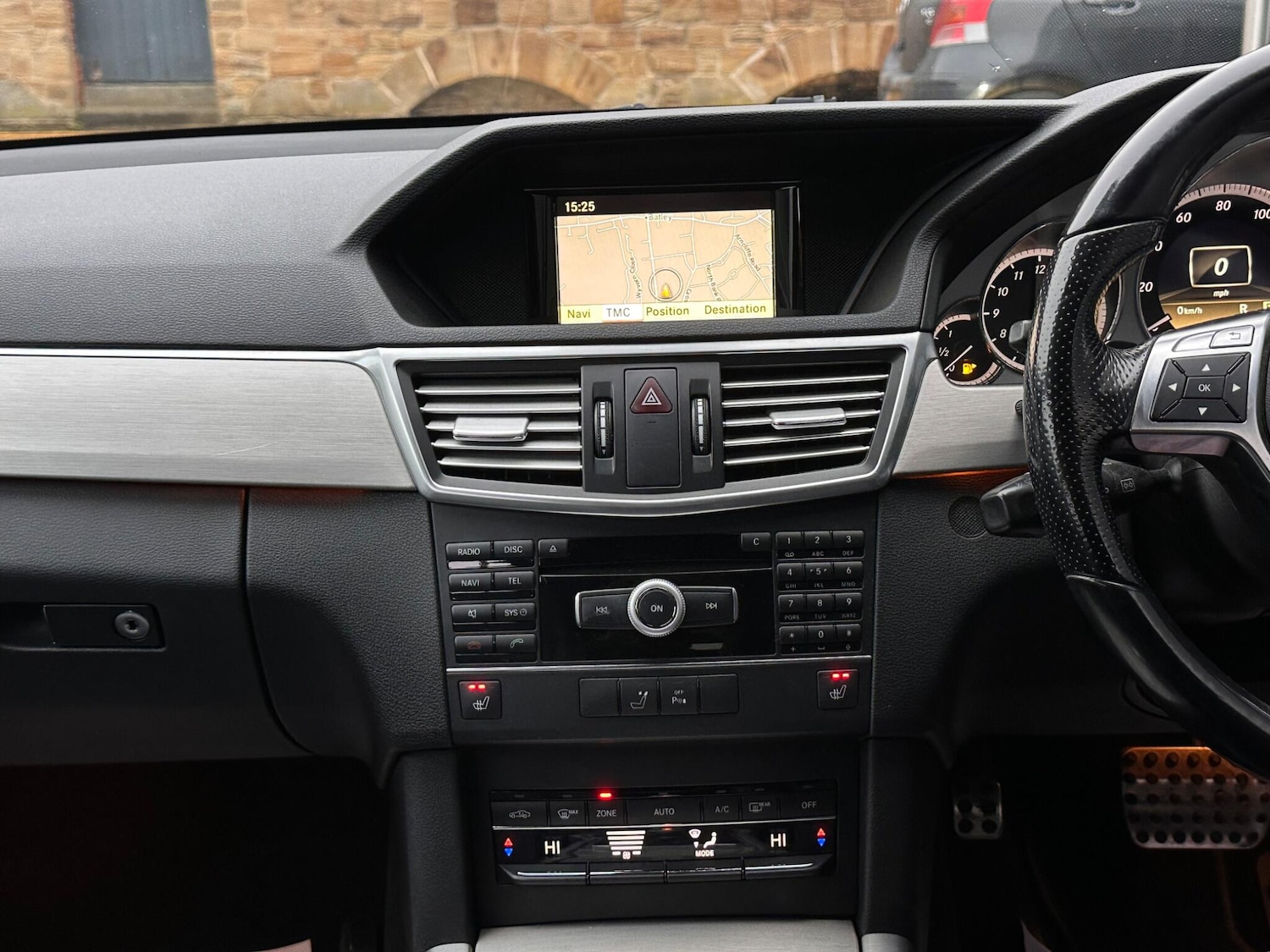 Used Mercedes-Benz E Class 2012 for sale - 77215974: Photo 38