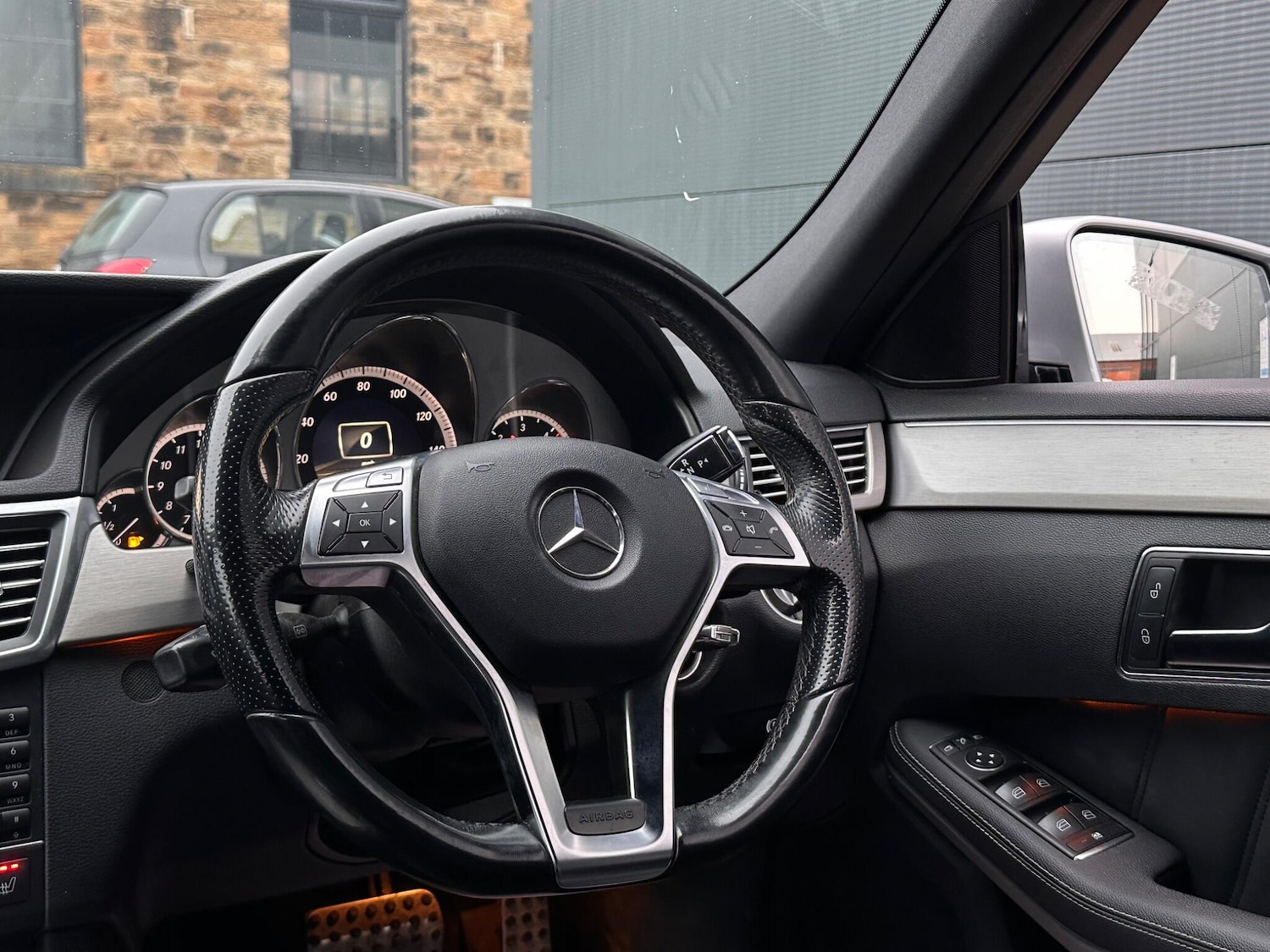 Used Mercedes-Benz E Class 2012 for sale - 77215974: Photo 42