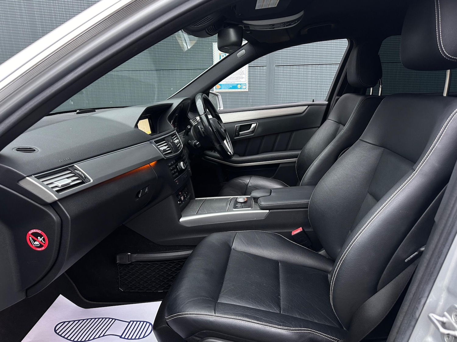 Used Mercedes-Benz E Class 2012 for sale - 77215974: Photo 44