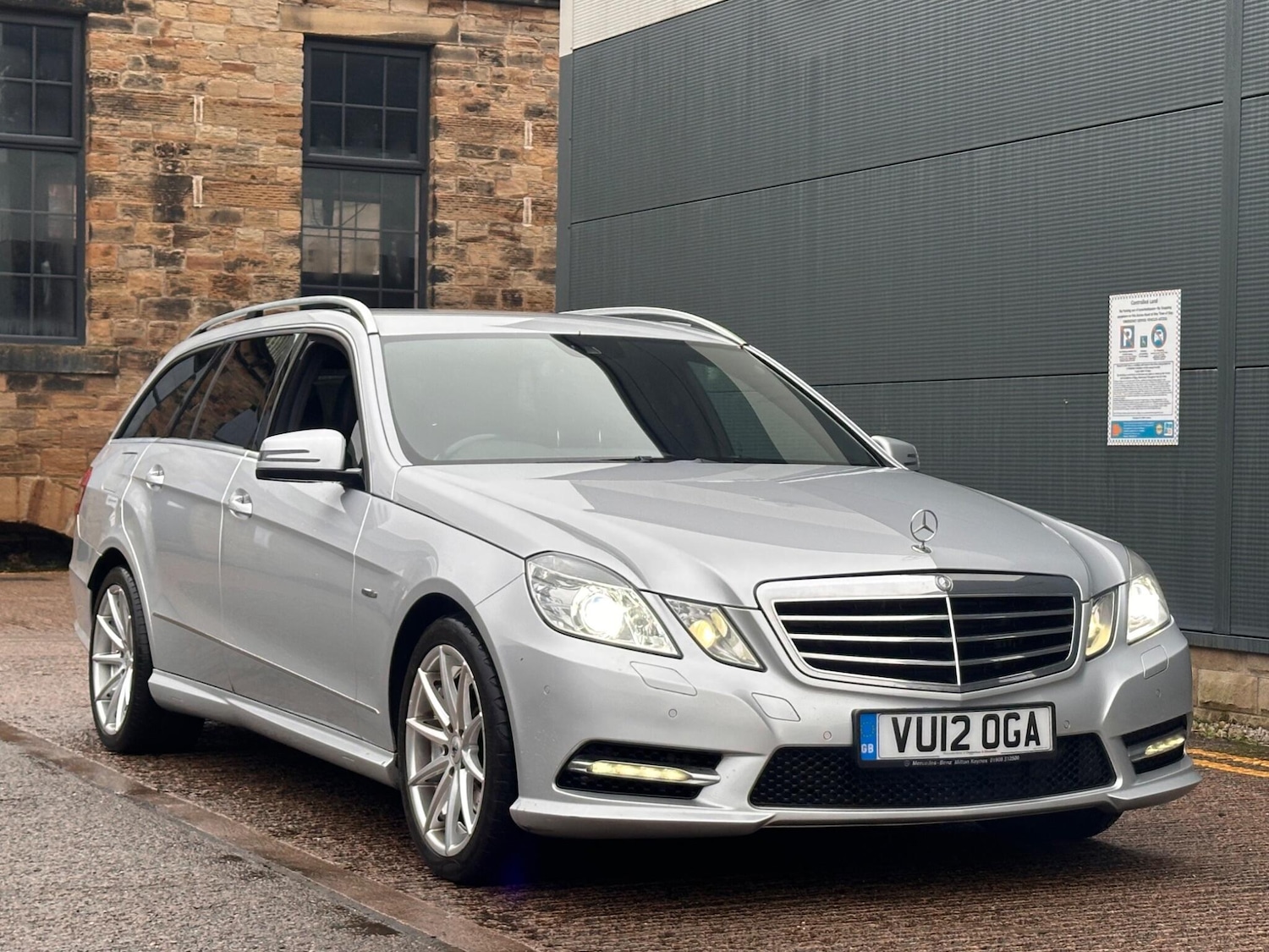 Used Mercedes-Benz E Class 2012 for sale - 77215974: Photo 8