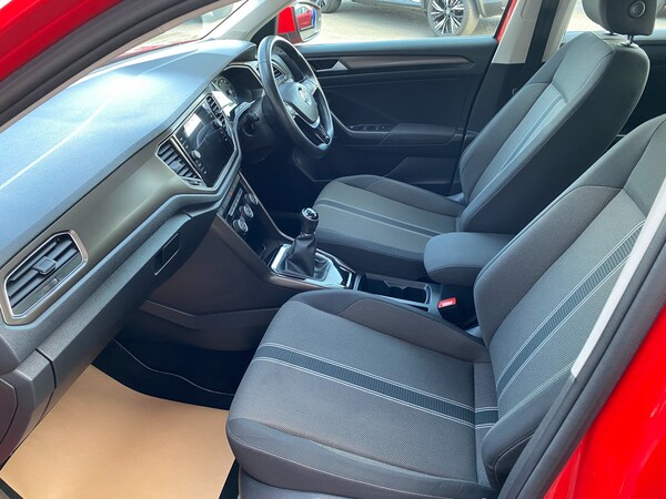 Used Volkswagen T-Roc 2018 for sale - 74707150: Photo 4