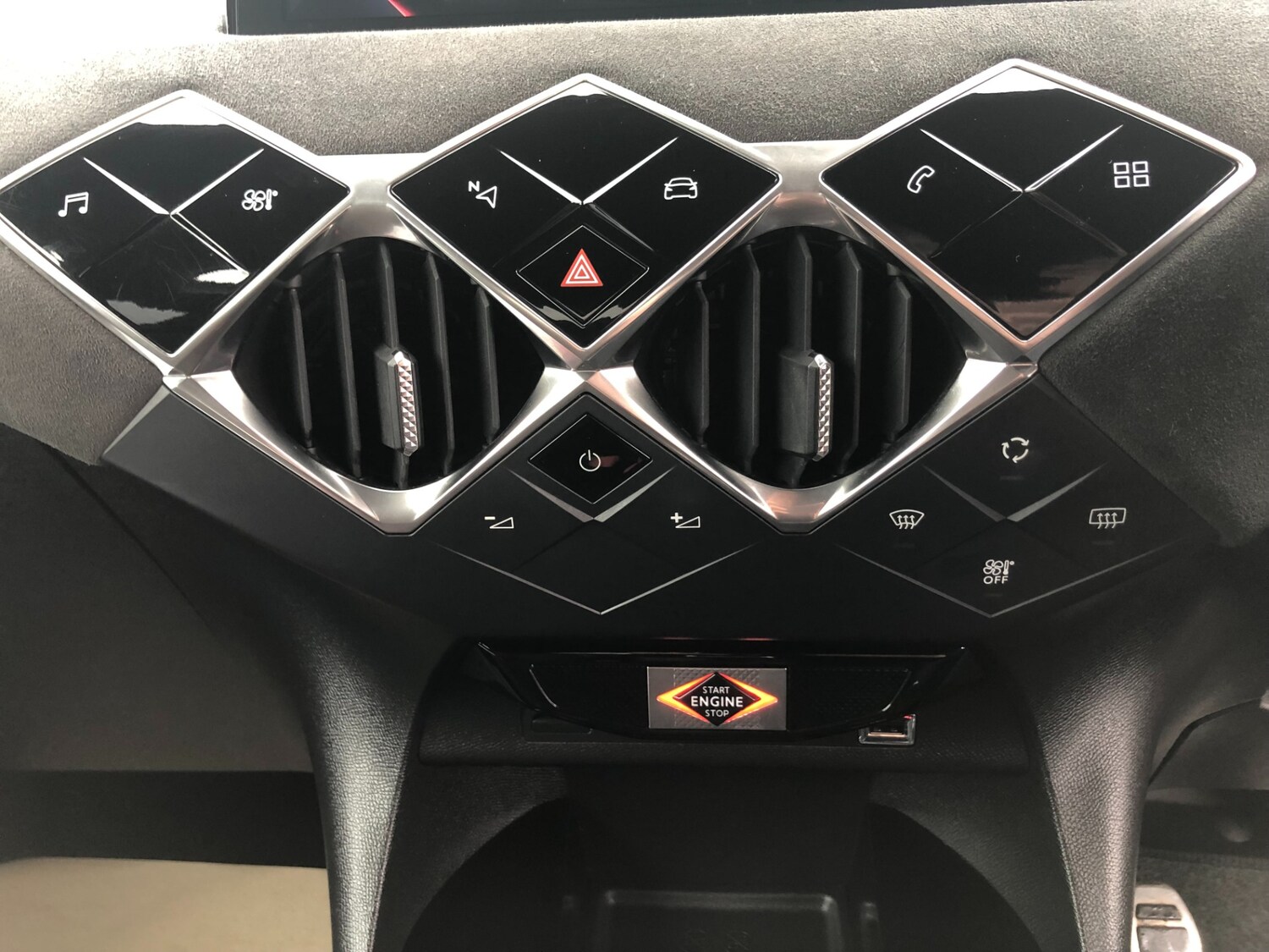 Used DS Automobiles DS 3 2019 for sale - 75537263: Photo 14