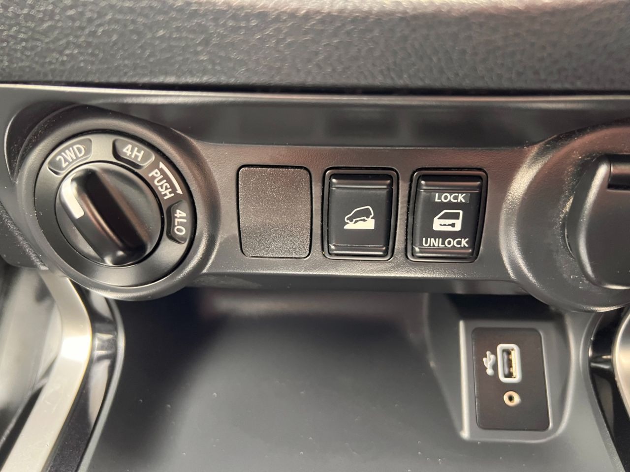 Used Nissan Navara 2020 for sale - 76785407: Photo 18