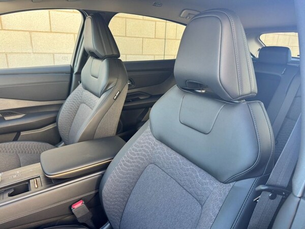 Used Nissan ARIYA 2025 for sale - 73657373: Photo 12