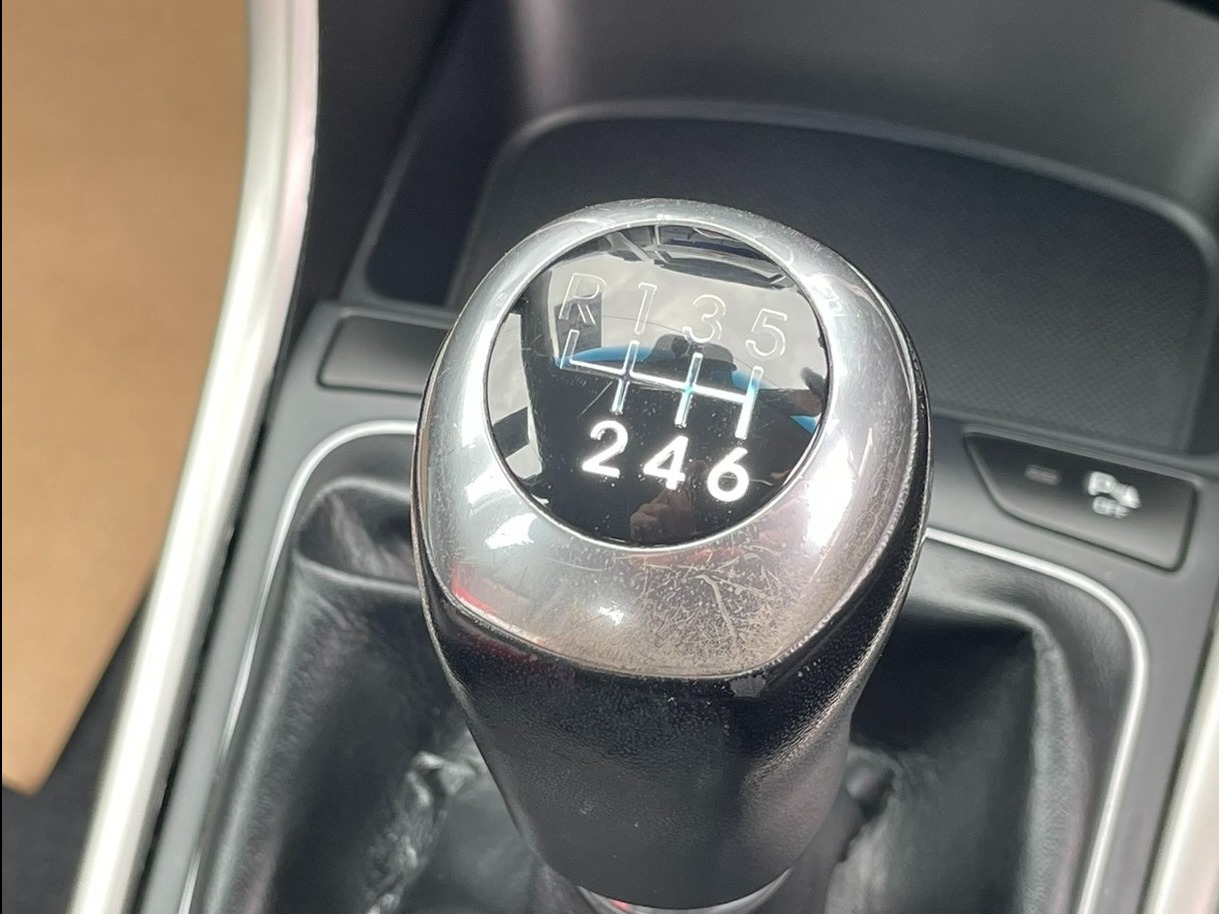 Used Hyundai i30 2015 for sale - 76036324: Photo 12