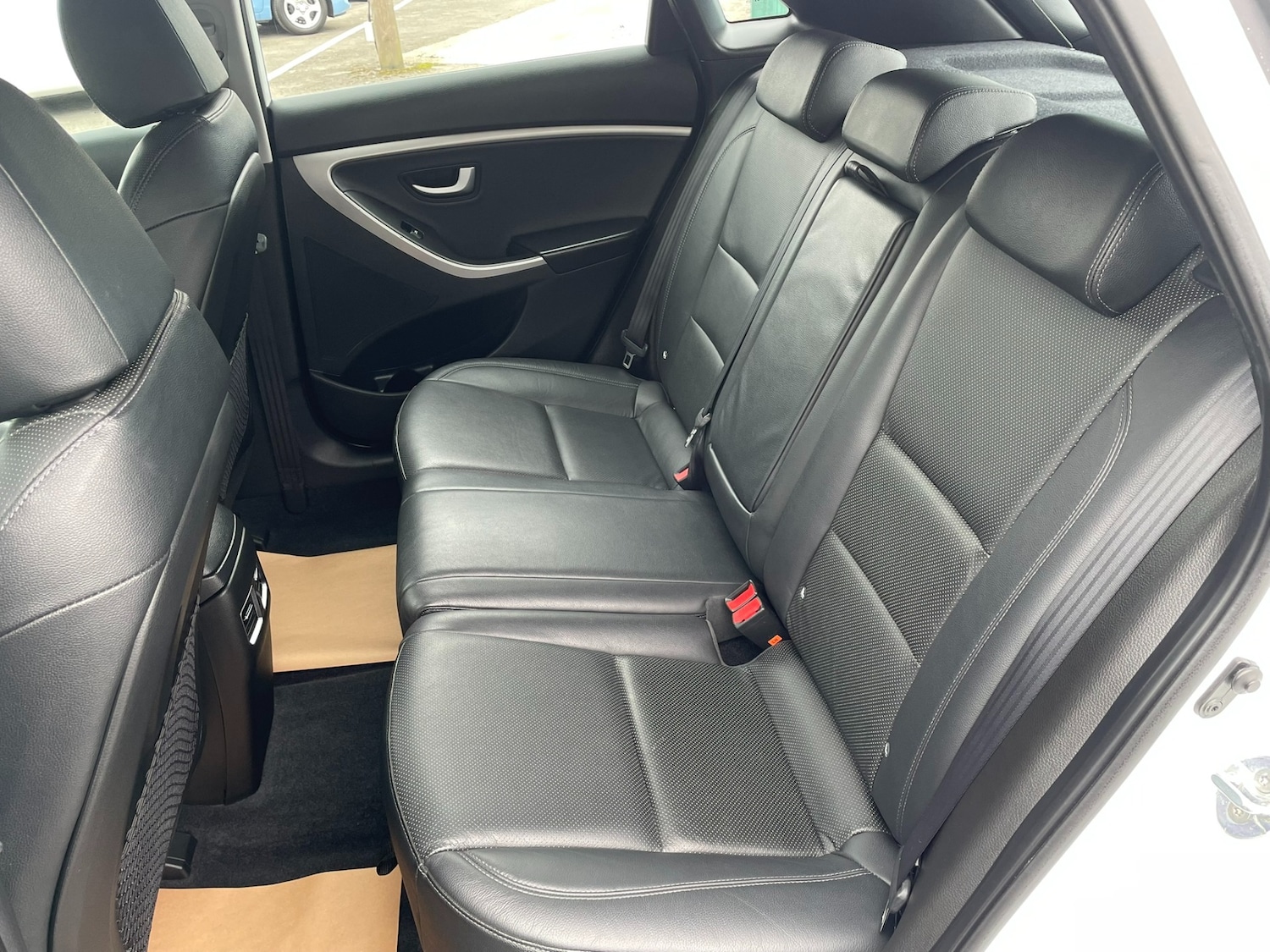 Used Hyundai i30 2015 for sale - 76036324: Photo 5