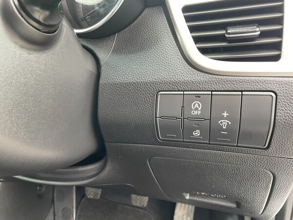 Used Hyundai i30 2015 for sale - 76036324: Photo 8